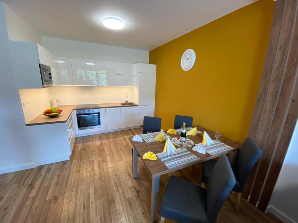 Apartman Afrodita 2 -Rezidencia Amelia Bardejovske Kupele Exterior photo